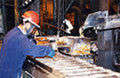 Riciclo di acido di batterie, foto di NIOSH Riciclo di acido di batterie, foto di NIOSH