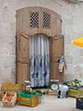 Antico negozio in una via popolare del centro storico, foto di MarcoK Antico negozio in una via popolare del centro storico, foto di MarcoK