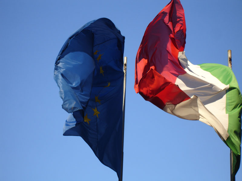 Ue - Photo credit: minina007 / Foter / Creative Commons Attribution-NonCommercial-NoDerivs 2.0 Generic (CC BY-NC-ND 2.0)