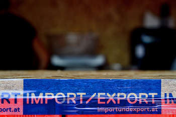 Import-export - foto di eSeL.at